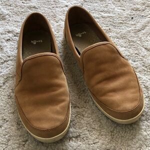 Sanuk Womens Slip-On Loafers in Camel Suede look